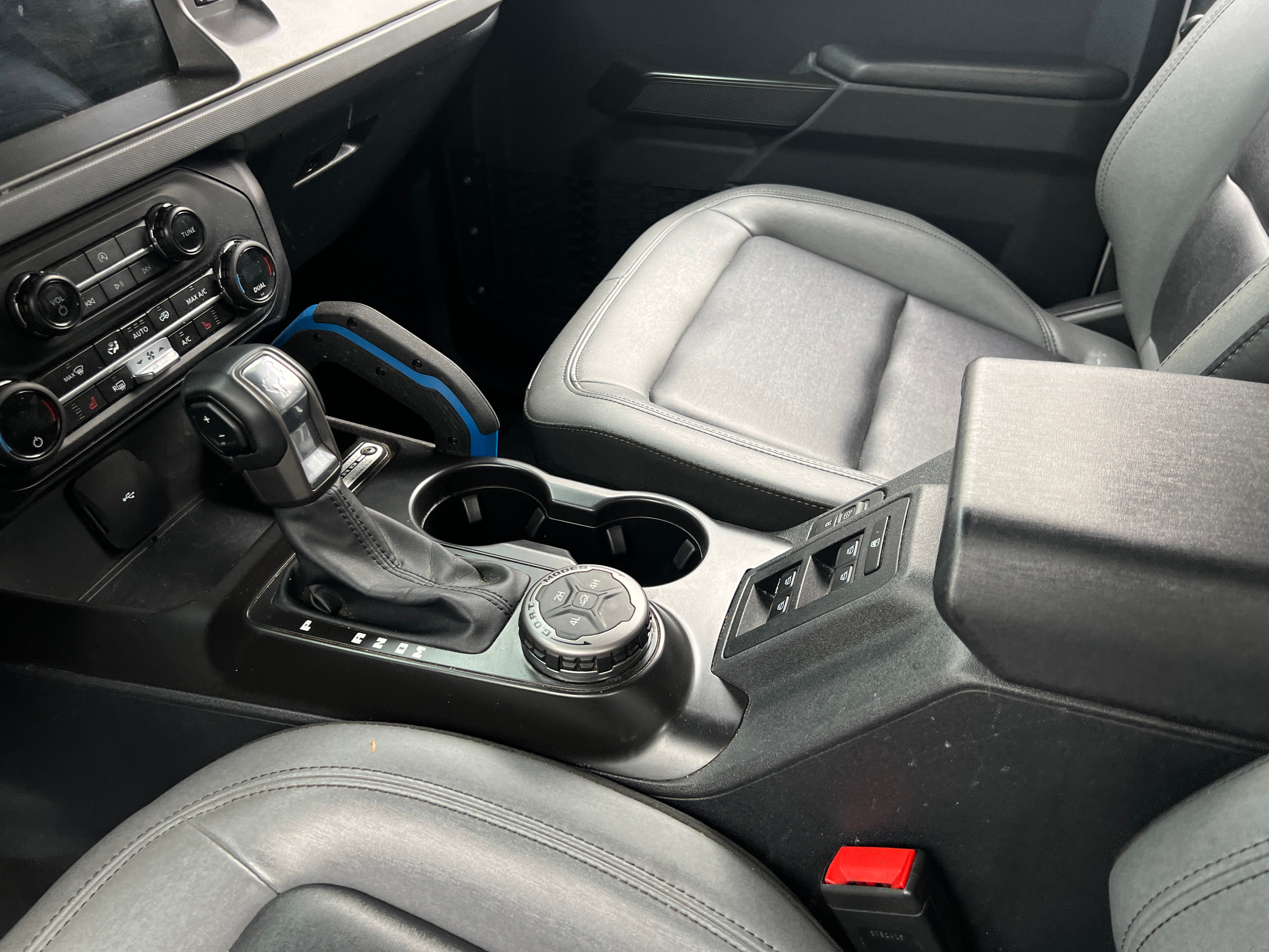ford bronco 4-door 2024 1FMEE1BP9RLA36865 image ford bronco 4-door 2024 1FMEE1BP9RLA36865 image